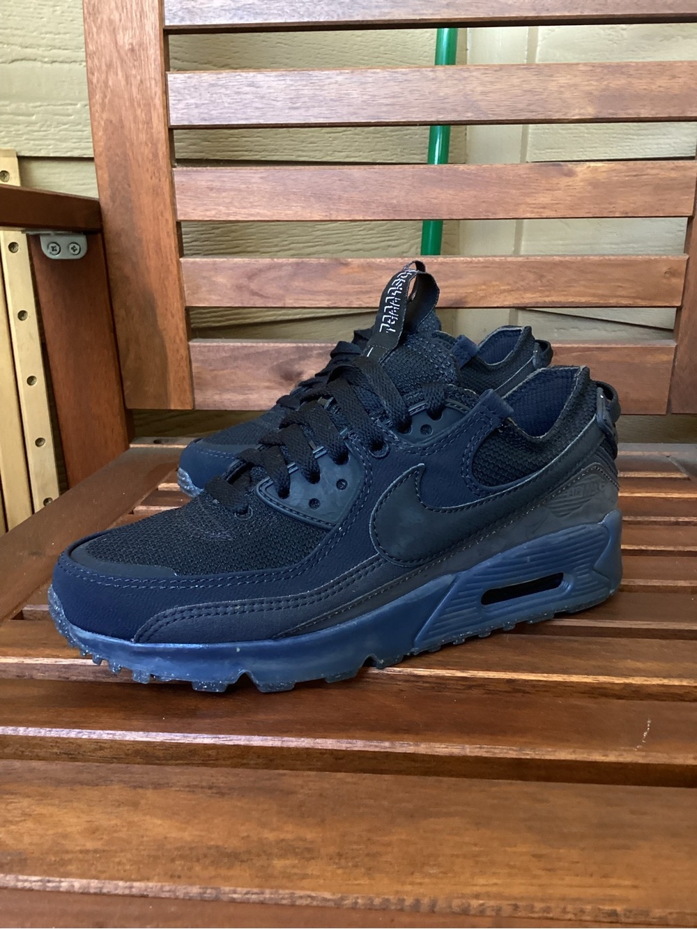 Nike Air Max 90 Women’s Size 6 Athletic Sneaker
